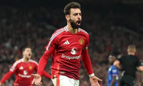 Chuyên gia nhận định cơ hội Bruno Fernandes giành Quả bóng vàng