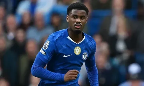 Hato tán dương tam tấu Chelsea trước đại chiến Arsenal