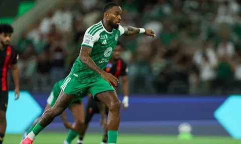 Ivan Toney lập cú đúp, Al Ahli hạ Al Riyadh 5-0