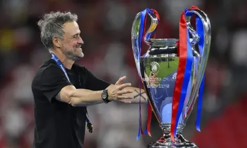 PSG gia hạn hợp đồng với HLV Enrique và 5 trụ cột