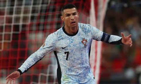 Ngày này năm xưa: Cột mốc 900 bàn thắng vô tiền khoáng hậu của Ronaldo
