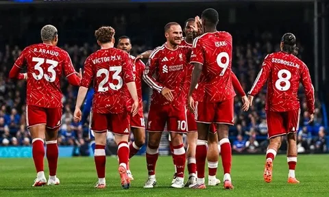 Isak lập cú đúp và trải lòng về giai đoạn khó khăn tại Liverpool
