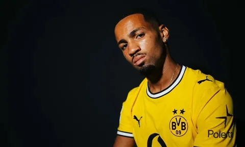 Romano nói rõ điều khoản đặc biệt vụ Nwaneri sang Dortmund