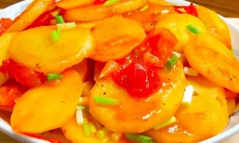 Xào khoai tây toàn bị nát vụn do bạn quên bước này, nếu làm đúng khoai luôn nguyên vẹn, mềm ngon bở bùi