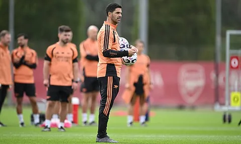 Arteta sẽ trừng phạt Chelsea chập chững của Alonso?