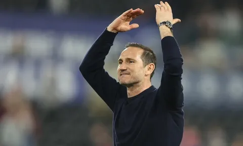 Lampard thừa nhận đá với Man City dễ thở hơn Arsenal
