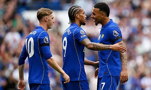 Arsenal 0-1 Chelsea: Siêu phẩm sút xa của Morgan Rogers