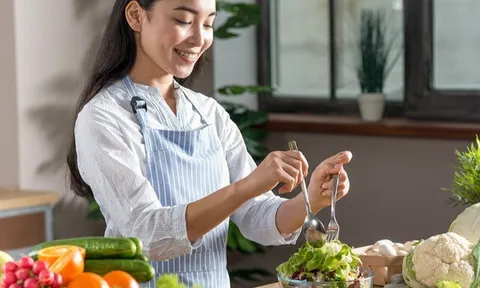 Phụ nữ hiện đại chọn “dưỡng chất lành” cho hành trình sống khỏe chủ động