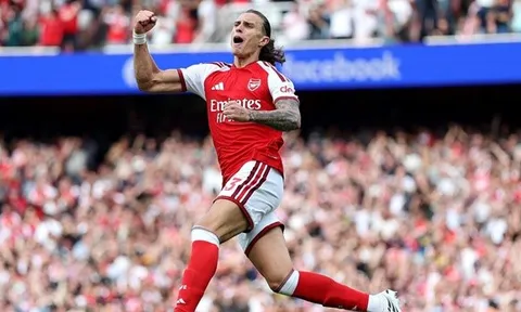 Riccardo Calafiori là quái kiệt giúp Arsenal thống trị Ngoại hạng Anh