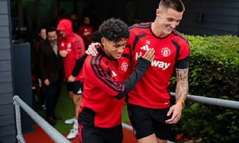Cột mốc lịch sử tại Man Utd còn quá sớm với JJ Gabriel