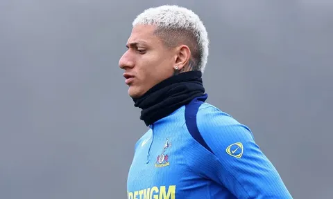 Richarlison tuyệt vọng cầu cứu FIFA, quyết rời Tottenham