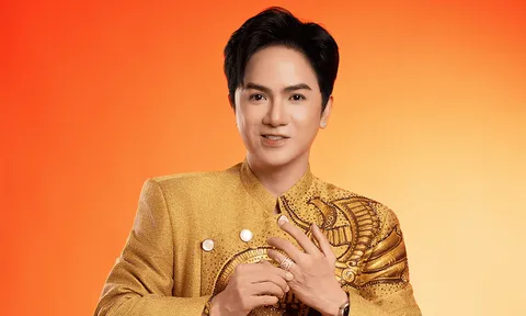 Khưu Huy Vũ - Quán quân Tuyệt đỉnh song ca 2018 trong loạt áo dài mang nhiều sắc thái