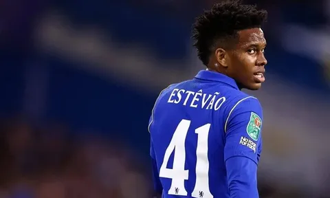 Estevao Willian chật vật tìm chỗ đứng tại Chelsea