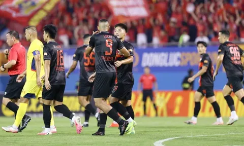 Đánh bại Thanh Hóa, Ninh Bình vượt mặt CAHN để dẫn đầu V-League