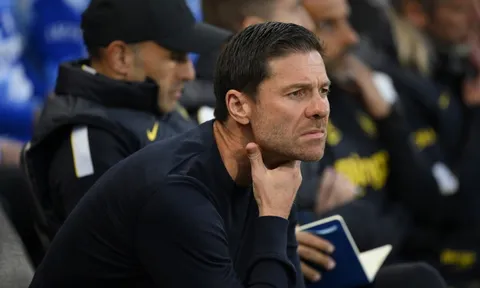 Xabi Alonso: Chelsea phải tôn trọng Hull như Arsenal