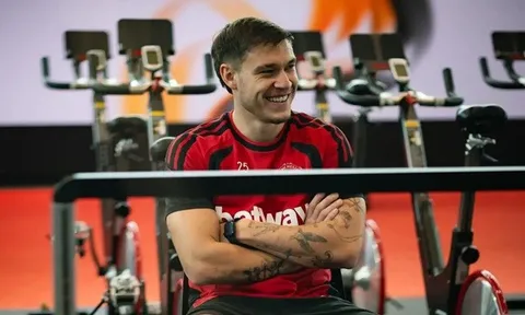 Manuel Ugarte chạy đua hồi phục, Man Utd theo sát từng bước