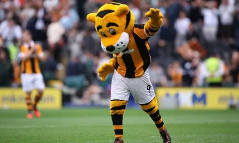 Hull City bị phạt nặng vì khẩu hiệu kỳ thị đồng tính trong trận gặp Chelsea