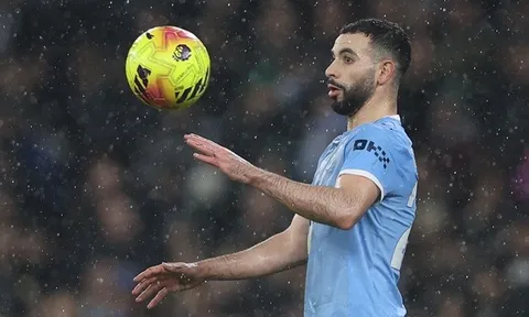 Man City chặn đứng MU vụ mua Rayan Ait-Nouri