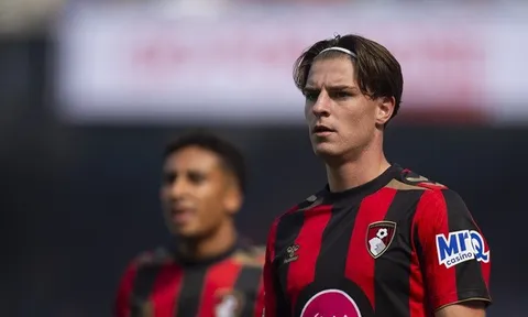 Bournemouth có thể bán Alex Scott giá 100 triệu bảng hè 2027