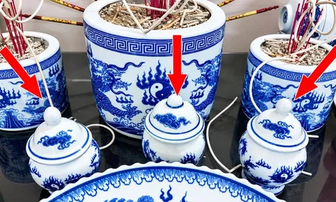Cách thay 3 hũ gạo muối nước trên bàn thờ chuẩn nhất