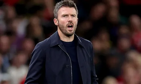 Chuyên gia vạch trần sai lầm của Carrick sau trận thua Man City