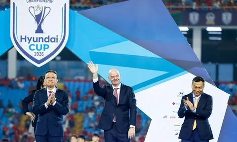 Vì sao rất khó để lật đổ Gianni Infantino?