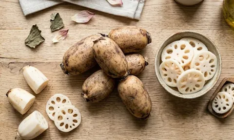 5 nhóm người không nên ăn củ sen