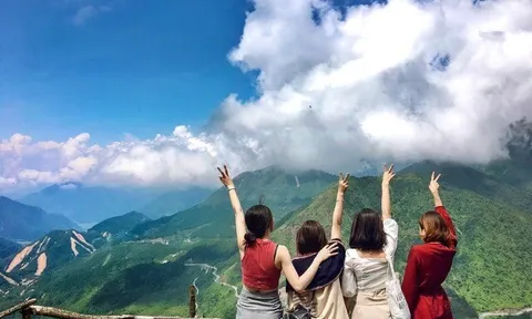6 trải nghiệm thú vị cho mùa thu ở Sapa: Thỏa sức săn mây săn lúa chín, tín đồ trekking thích mê  