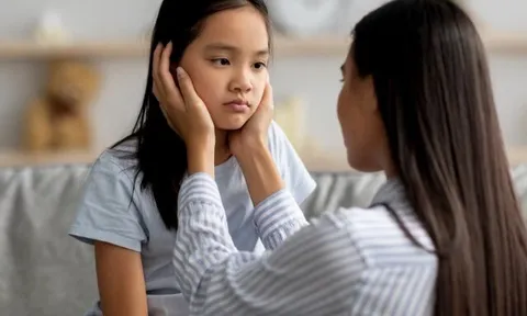 Nữ sinh khủng hoảng tâm lý, chuyên gia chỉ “kẻ giấu mặt” mang tên MXH và nhắn nhủ 3 việc cần làm