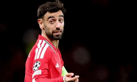 Alan Shearer chỉ trích hành động của Bruno Fernandes ở derby Manchester