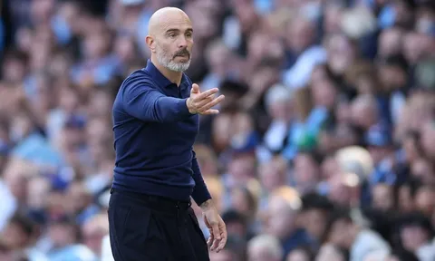 Dựng xe buýt trước MU, Maresca đoạn tuyệt triết lý của Pep