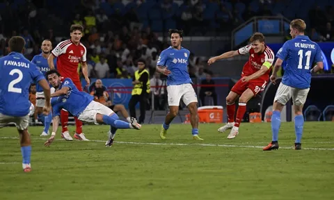 Man City âm thầm săn mồi dưới cái bóng của Arsenal