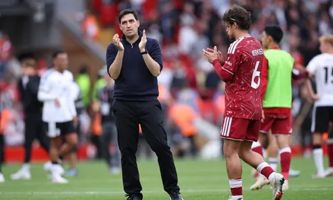 Paul Merson chê bai hai bom tấn của Liverpool