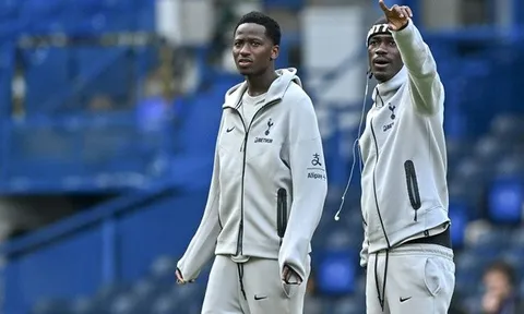 Bissouma chuẩn bị gia nhập Ajax sau khi rời Tottenham