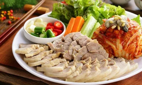 Cách luộc thịt trắng tinh mềm tan, ăn rồi nhớ mãi