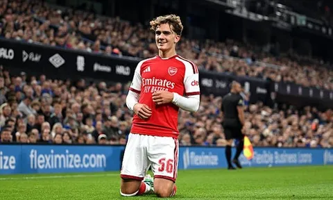 Merino khen sao mai 16 tuổi Arsenal sau cú đúp lịch sử