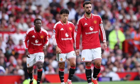 MU nên chọn đội hình nào trong trận đấu với Brighton tại Carabao Cup?