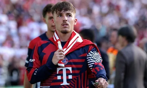 Bayern Munich chặn đường các đại gia vụ Lennart Karl