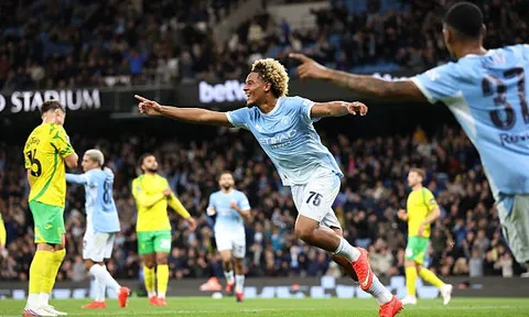Samba vỡ òa sau màn ra mắt "không tưởng" tại Man City