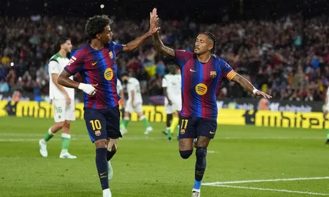 Phiên bản hoàn hảo nhất của Barcelona thời Hansi Flick