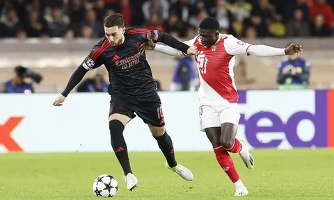 Liverpool nỗ lực hớt tay trên Chelsea vụ Lamine Camara