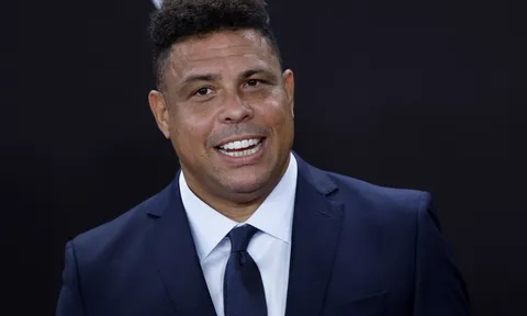 Ngày này năm xưa: Cách Ronaldo Nazario nâng tầm vị trí trung phong hiện đại