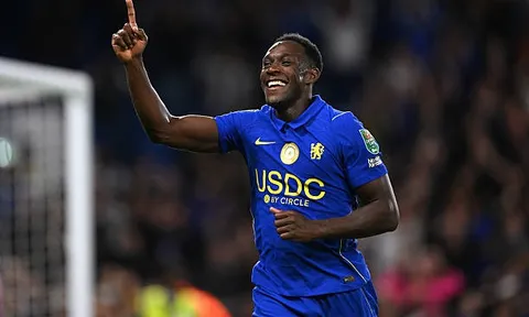 Cái duyên hạ Brentford đưa Welbeck vào đội hình Chelsea