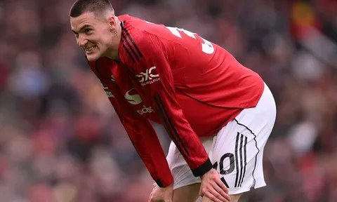 Sesko vắng mặt bất ngờ, MU thêm lo trước trận gặp Fulham