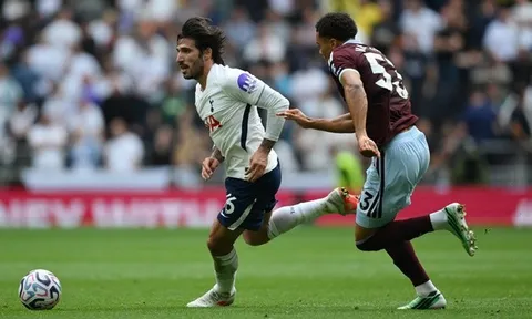 Chuỗi 48 trận không biết ngược dòng nhấn chìm Tottenham
