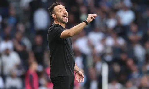 De Zerbi từ chối nói chuyện với cầu thủ Tottenham