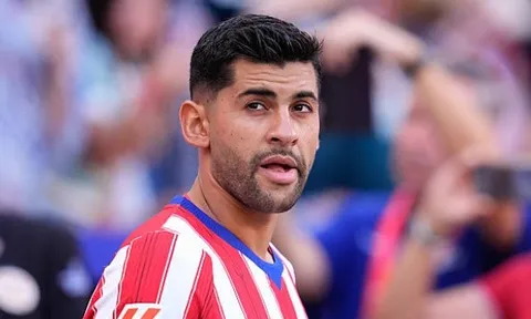 Cristian Romero thoát thẻ đỏ sau cú đạp Jude Bellingham