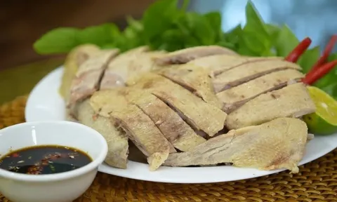 Cách luộc vịt mềm mọng, không hôi