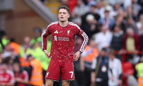 Carragher chỉ trích phong độ của Florian Wirtz trước Bournemouth