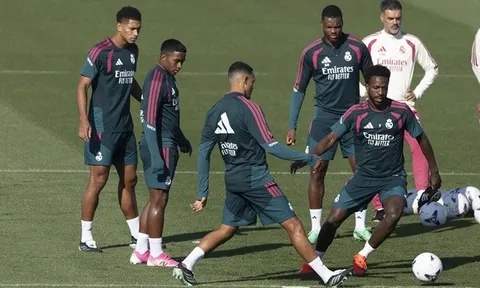 Nguy cơ mất Gyokeres thúc đẩy Arsenal chiêu mộ Endrick